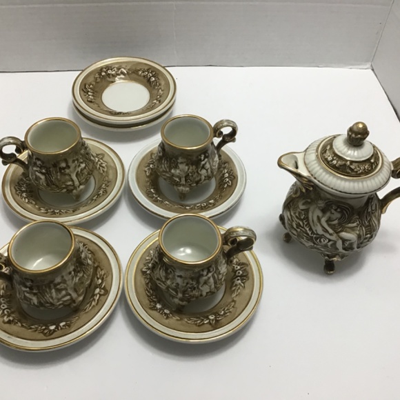 R. Capodimonte M.A.S. Small teapot with 4 footed cups and 6 plates - Picture 12 of 16